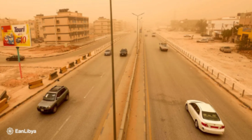 خسائر واسعة.. عاصفة رملية غير معتادة تقتلع الأشجار وأعمدة الإنارة بالمحافظات